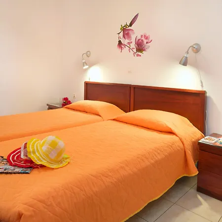 Ammos Aparthotel 4*