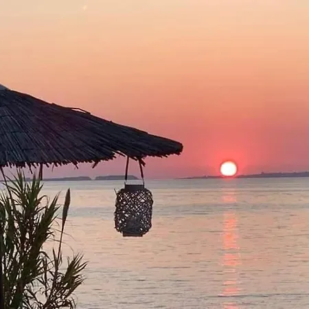 Ammos Apartahotel