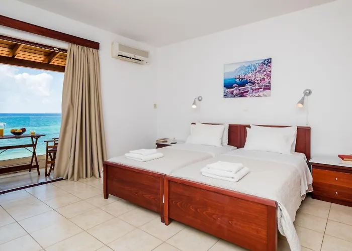 Apartahotel Ammos Minia