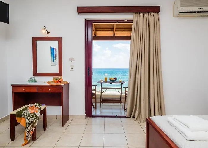 Ammos Apartahotel 4*