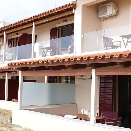 Ammos Aparthotel 3*