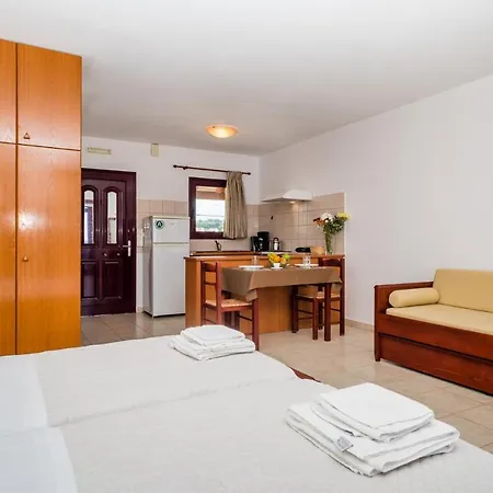 Aparthotel Ammos 3*